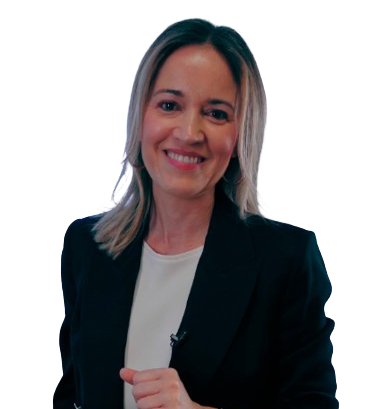 Mary Paz Díaz de Rada sonríe con fondo transparente, vestida de negro