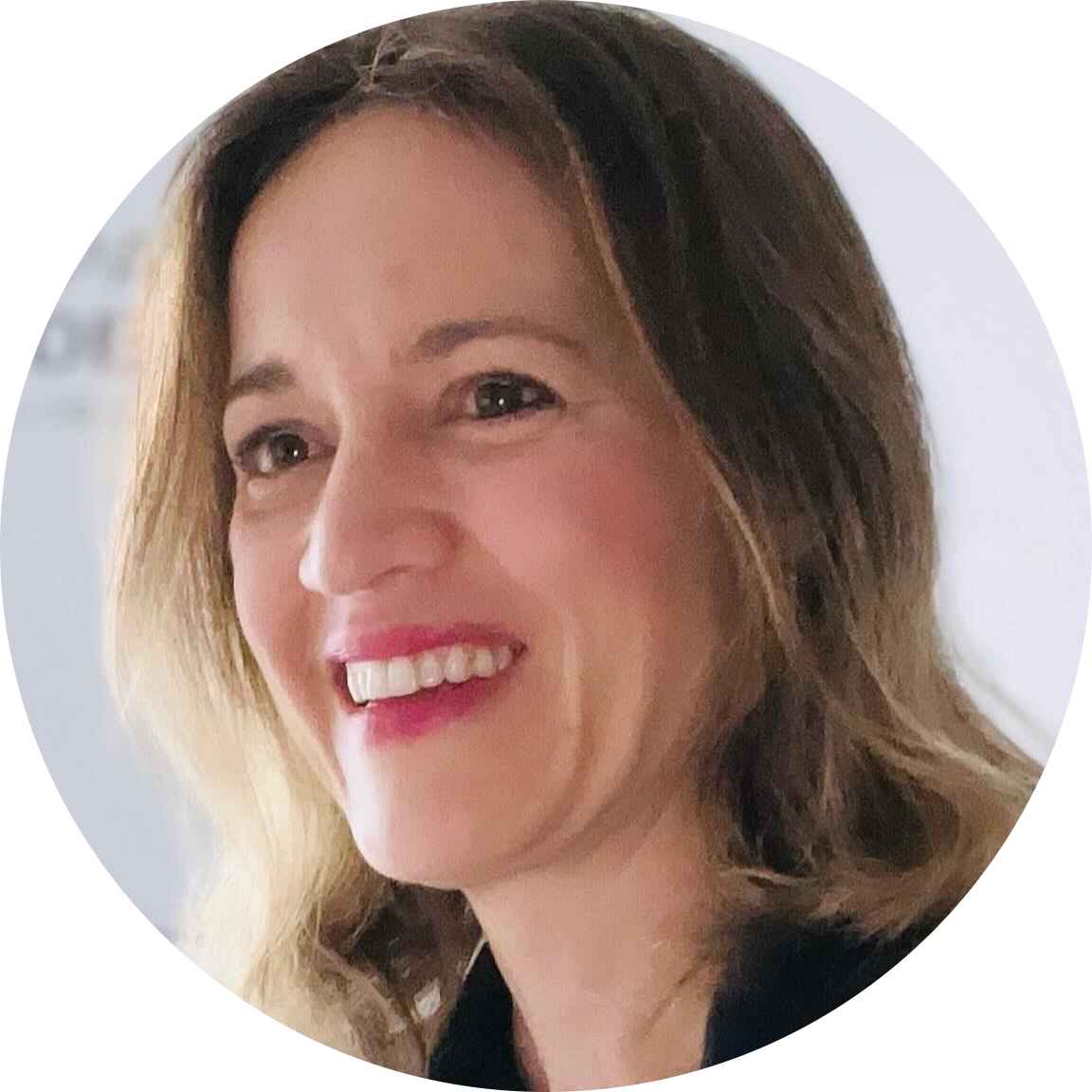 Mary Paz Díaz de Rada sorrindo em foto de perfil em formato circular